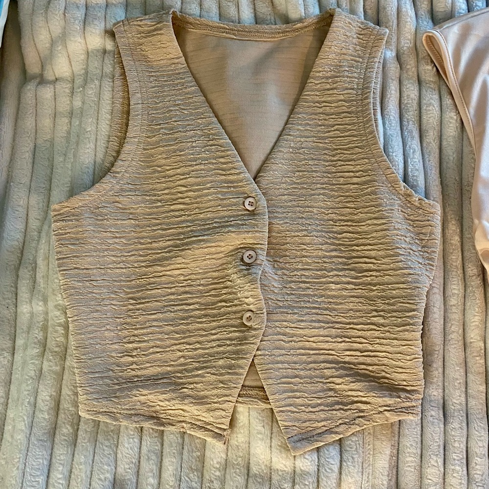SHEIN Textured Beige Vest